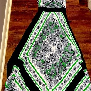 Gorgeous size 6 Eliza J halter maxi in great condition.